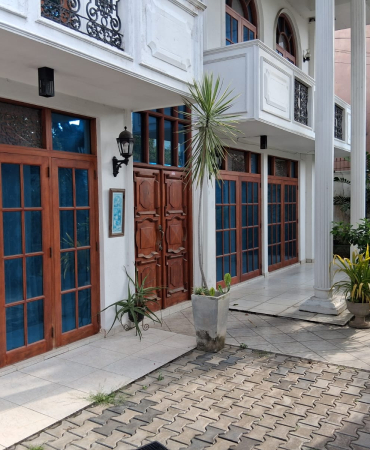 HOUSE FOR SALE